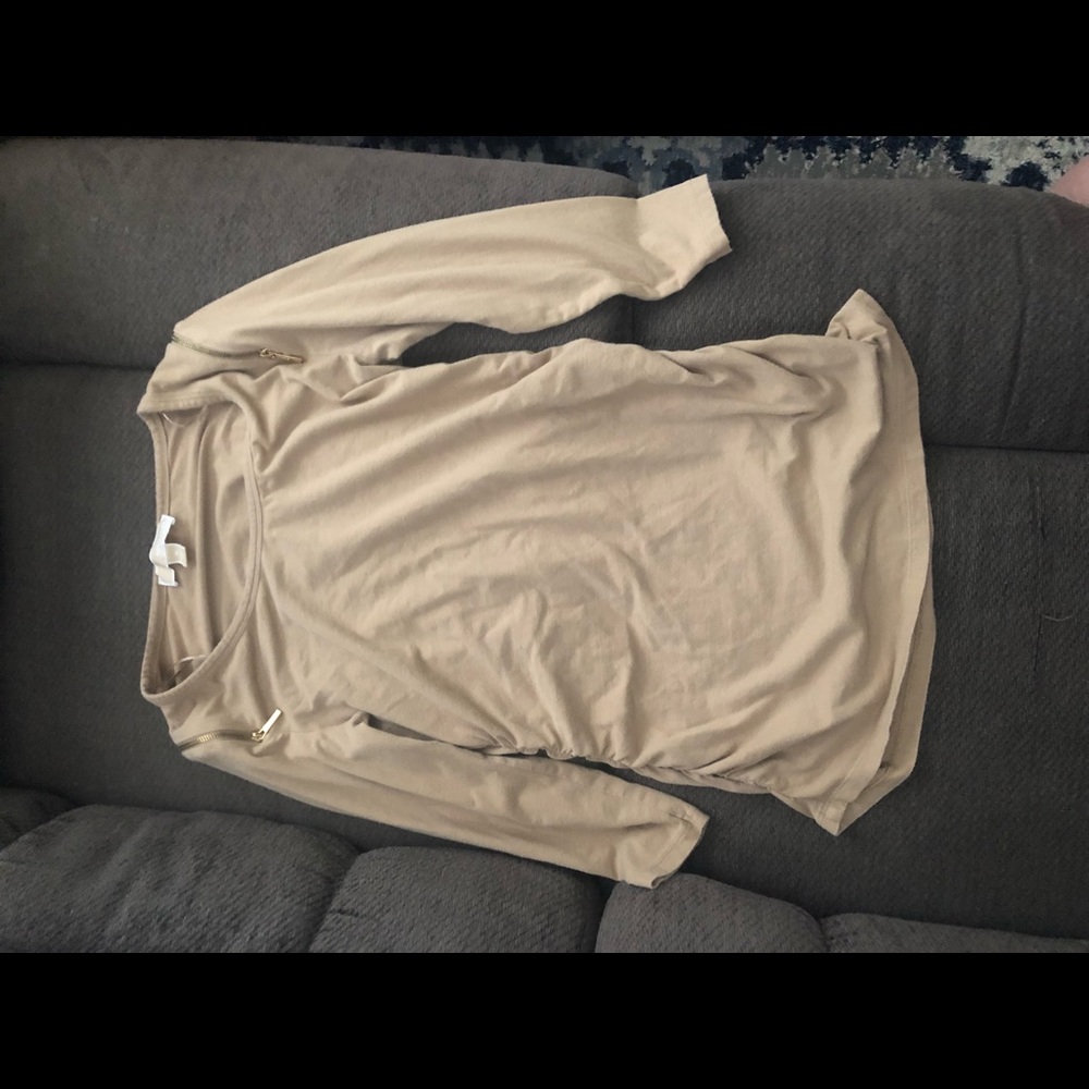 Michael Kors 3/4 sleeve shirt. Size medium